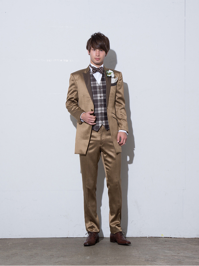 walnut gold tuxedo
